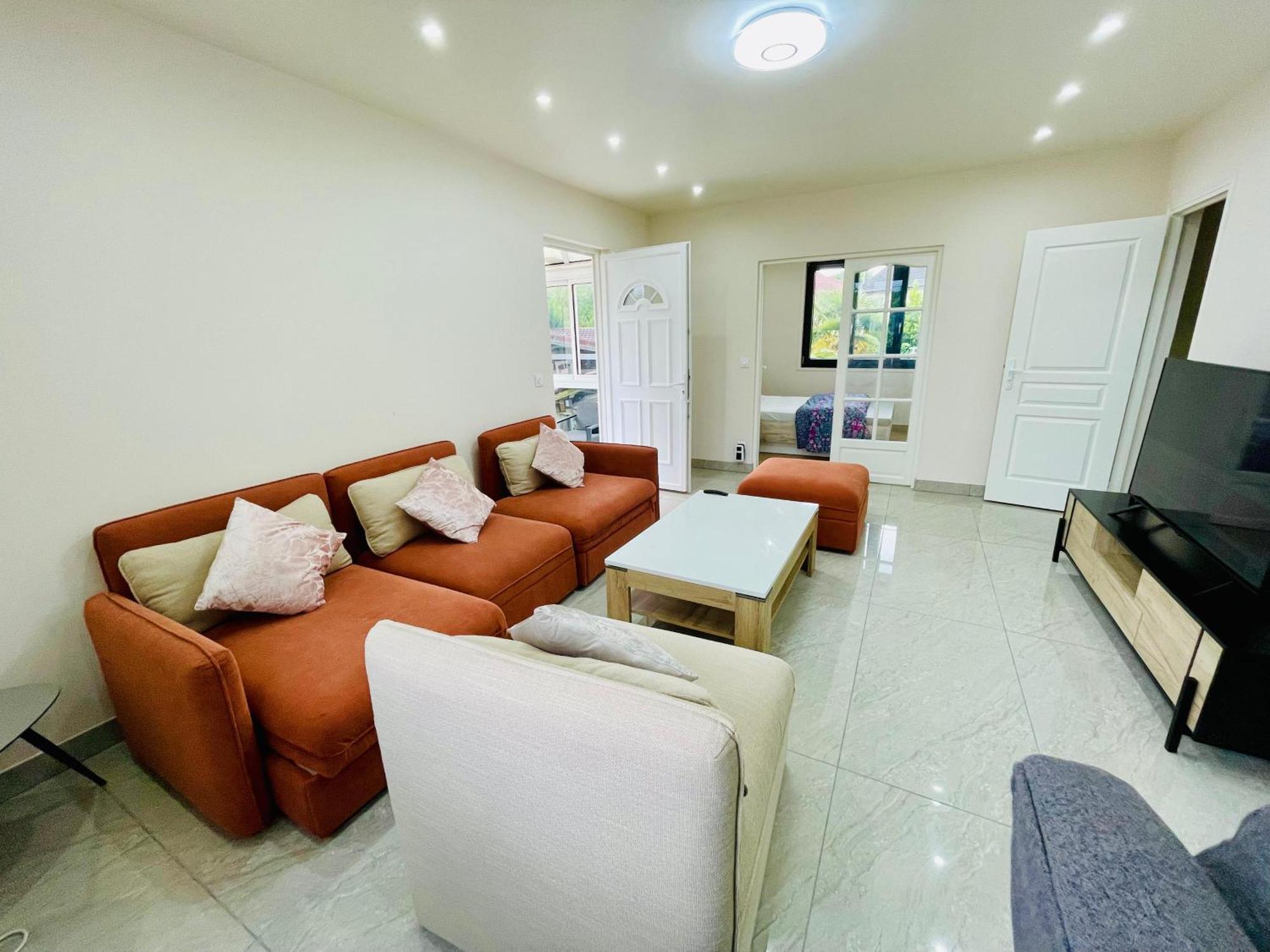 Stylish, Calm And Green Home Stay Saint-Fargeau-Ponthierry Buitenkant foto