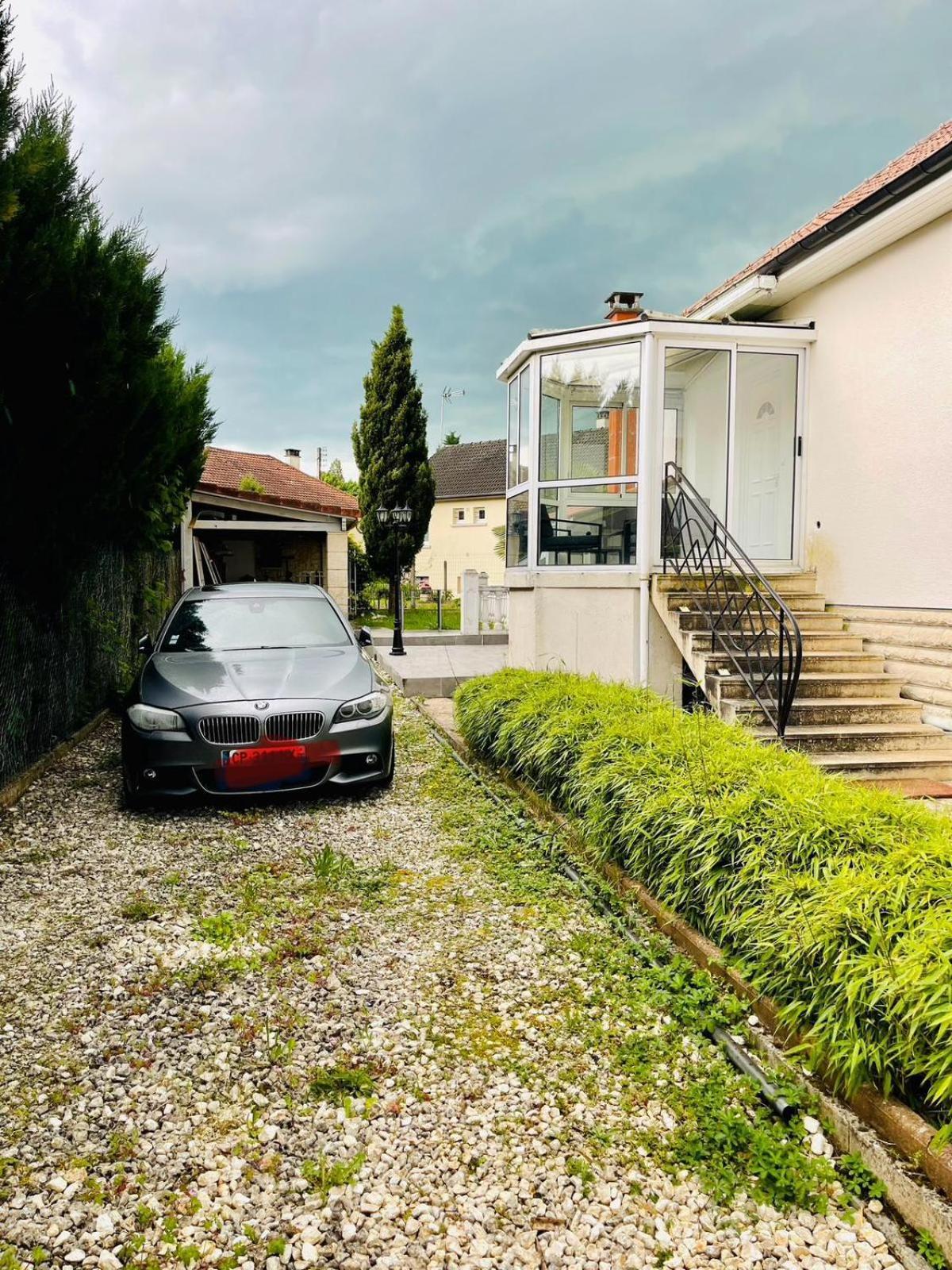 Stylish, Calm And Green Home Stay Saint-Fargeau-Ponthierry Buitenkant foto