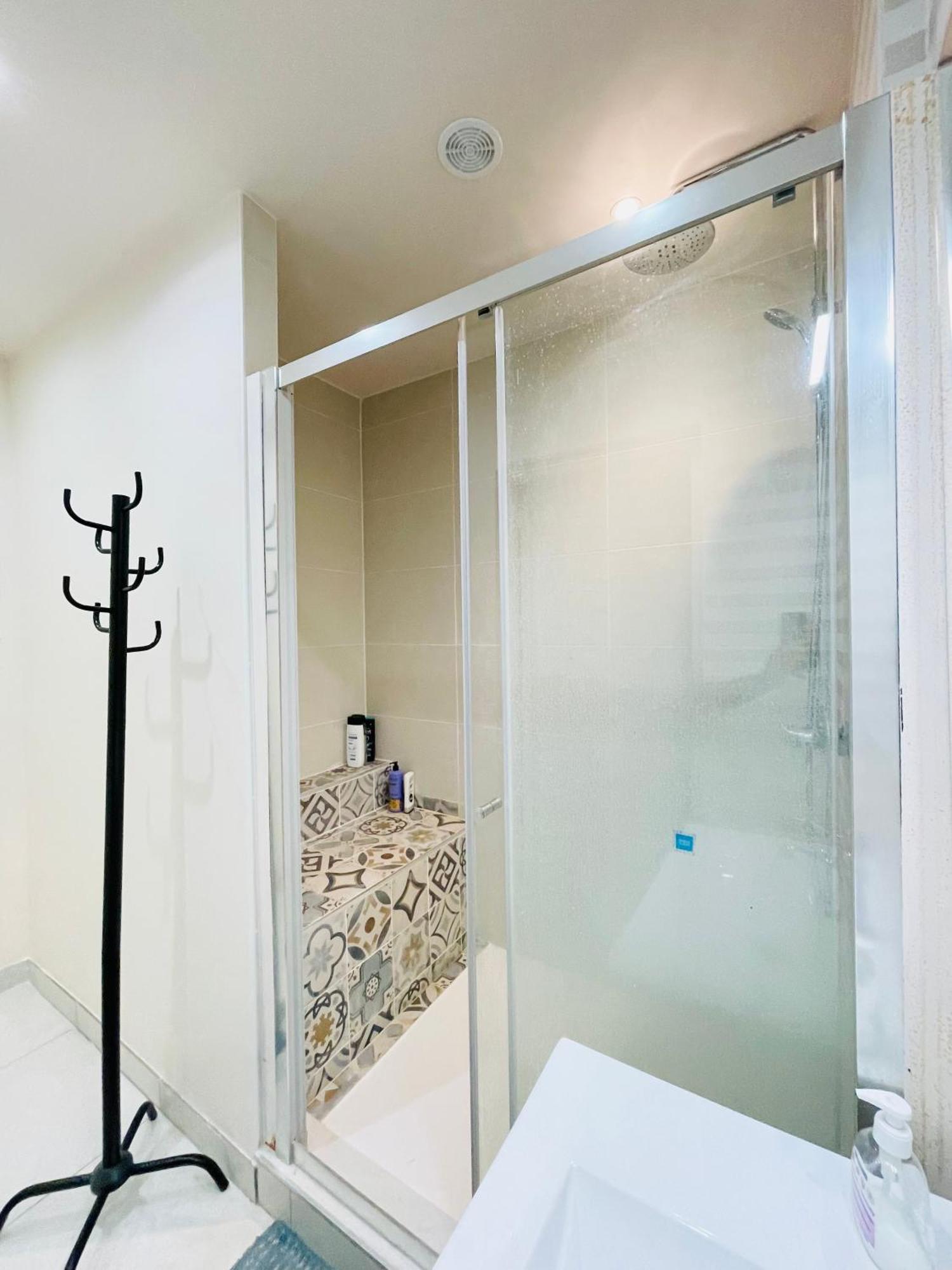 Stylish, Calm And Green Home Stay Saint-Fargeau-Ponthierry Buitenkant foto